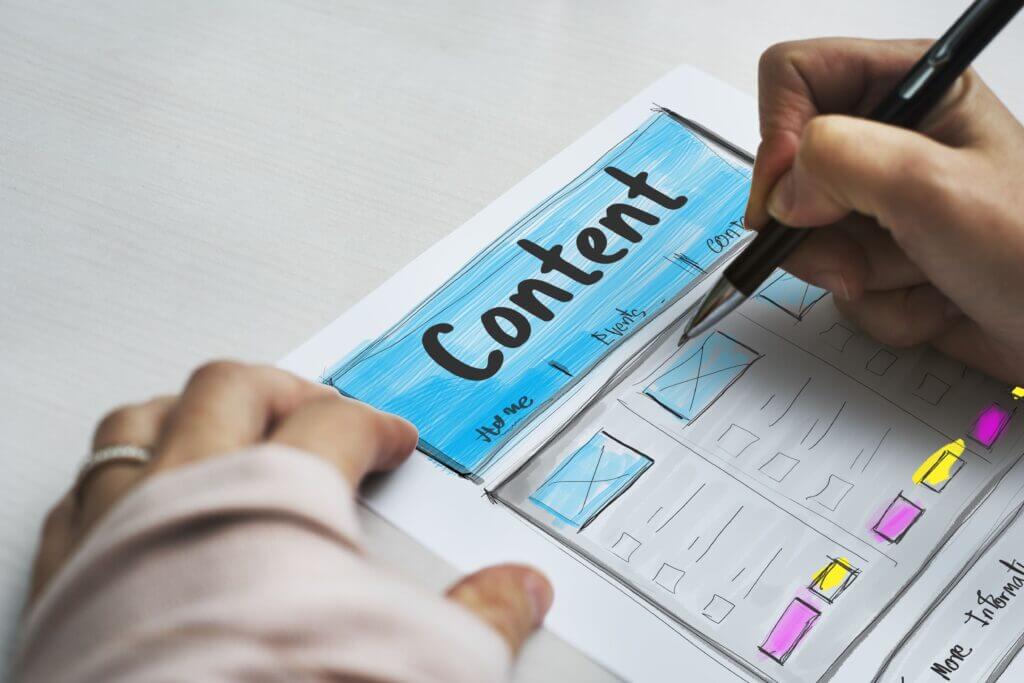 product-design-drawing-website-graphic-1-1024x683 Estrategias de contenido para atraer y convertir clientes